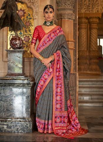 Garb These Party Wear Saree in Fine Colored.These Saree And Blouse is Fabricated On S V P Silk.Its Beautified With Weaving Jari Border Pallu Designer With Printed.