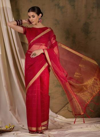 Attrective These Party Wear Saree in Fine Colored.These Saree And Blouse is Organza Silk Fabricated.Its Beautified With Wevon Jari Pallu Border Designer With Sequance Lining Work.