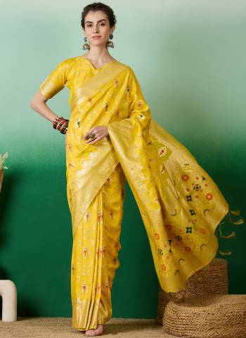 Garb These Party Wear Saree in Fine Colored.These Saree And Blouse is Staple Dola Cotton Fabricated.Its Beautified With Weaving Jacquard Designer.