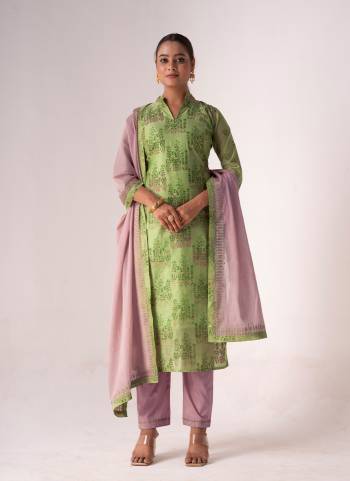 Attrective This Designer Long Length Suit In Lovely Color.Its Pretty Heavy Designer Embroidery Work Top Is Art Silk Based Paired With Two Tone Silk Bottom And Cotton Fabricated Dupatta Which Gives An Attractive To The Suit.