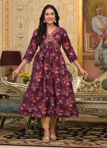 Looking These Beautiful Looking Readymade Long Kurti.These Kurti Are Silk Blend Fabricated.Its Beautified With Disigner Printed.