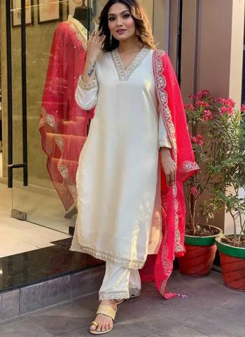 Grab These Readymade Suit in Fine Colored Pair With Bottom And Dupatta.These Top And Bottom Are Fabricated On Chanderi Pair With Muslin Dupatta.Its Beautified With Designer Embroidery Work.