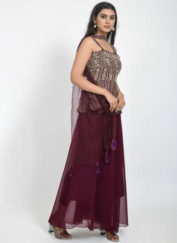 Garb These Beautiful Looking Readymade Dress.These Top Bottom And Dupatta Are Georgette Fabricated.Its Beautified With Disigner Sequance Embroidery Work.