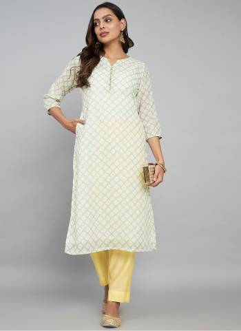 Looking These Beautiful Looking Readymade Long Kurti.These Kurti Are Linen Fabricated.Its Beautified With Disigner Printed.