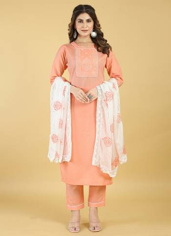 Garb These Beautiful Looking Readymade Suits.These Top And Bottom Are Cotton Blend And Dupatta Are Cotton Fabricated.Its Beautified With Disigner Embroidery Work.