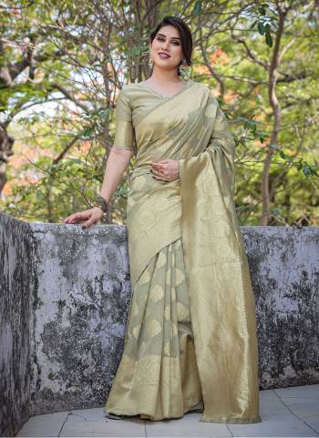 Looking These Festive Wear Saree in Fine Colored.These Saree And Blouse is Fabricated On Chanderi Silk.Its Beautified With Weaving Jari Designer.