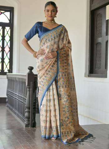 Looking These Festive Wear Saree in Fine Colored.These Saree And Blouse is Fabricated On Tussar Silk.Its Beautified With Designer Printed.