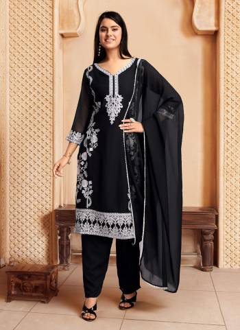 Attrective Looking These Beautiful Looking Readymade Suits.These Top And Bottom Are Georgette And Dupatta Georgette Fabricated.Its Beautified With Lacknowi Chikankari Embroidery Work.