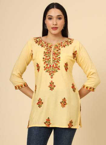 Garb These Beautiful Looking Readymade Short Kurti.These Kurti is Fabricated On Rayon.Its Beautified With Designer Chikankari Thread Embroidery Work.