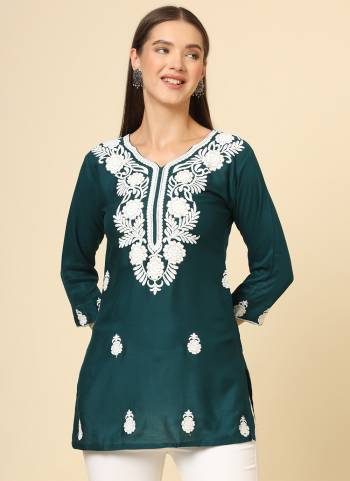 Looking These Beautiful Looking Readymade Short Kurti.These Kurti is Fabricated On Rayon.Its Beautified With Designer Chikankari Thread Embroidery Work.