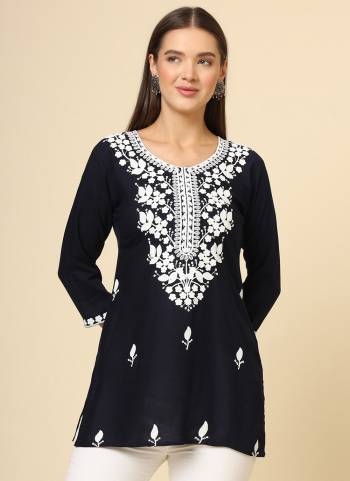 Looking These Beautiful Looking Readymade Short Kurti.These Kurti is Fabricated On Rayon.Its Beautified With Designer Chikankari Thread Embroidery Work.