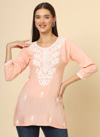 Looking These Beautiful Looking Readymade Short Kurti.These Kurti is Fabricated On Rayon.Its Beautified With Designer Chikankari Thread Embroidery Work.