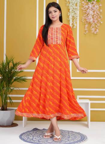 Attrective These Readymade Long Kurti in Fine Colored.These Kurti Are Fabricated On Rayon Cotton Pair.Its Beautified With Designer Printed,Gotta Embroidery Work.