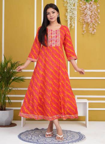 Attrective These Readymade Long Kurti in Fine Colored.These Kurti Are Fabricated On Rayon Cotton Pair.Its Beautified With Designer Printed,Gotta Embroidery Work.