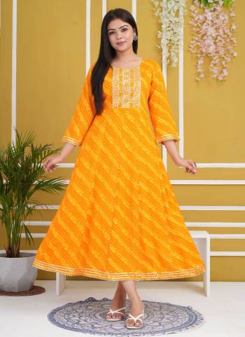 Attrective These Readymade Long Kurti in Fine Colored.These Kurti Are Fabricated On Rayon Cotton Pair.Its Beautified With Designer Printed,Gotta Embroidery Work.