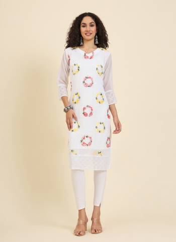 Looking These Beautiful Looking Readymade Kurti.These Kurti is Fabricated On Georgette.Its Beautified With Designer Lucknowi Chikankari Multy Thread Embroidery Work.