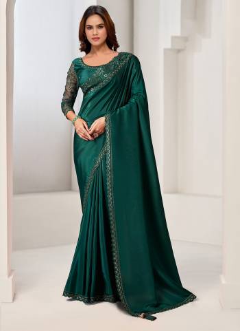 Look Attrective These Designer Party Wear Saree in Fine Colored.These Saree Are Natural Crepe And Blouse Banglori & Organza is Fabricated.Its Beautified Desiger Hand Work.