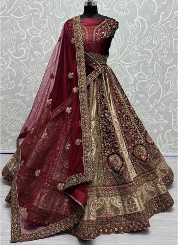 For A Fancy Designer Look,Grab These Lehenga Choli With 2 Dupatta in Fine Colored.These Lehenga And Choli Are Velvet And Dupatta Are Fabricated On Soft Net & Velvet Pair.Its Beautified With Designer Velvet Patch,Sequance,Thread,Dori,Jari Embroidery With Diamond Work.