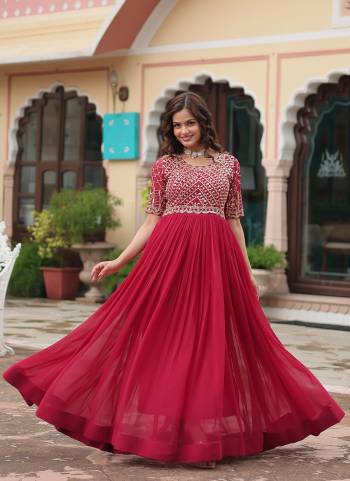 Attrective Looking These Beautiful Looking Readymade Long Gown.These Gown is Fabricated On Faux Georgette.Its Beautified With Designer Jari,Sequance Embroidery Work.