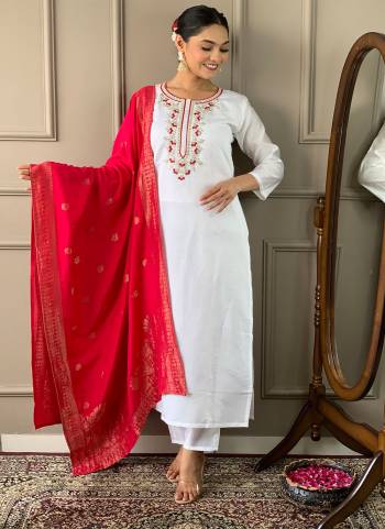 Attrective Looking These Beautiful Looking Readymade Suits.These Top And Bottom Are Viscose Chanderi And Dupatta Nylon Jacquard Fabricated.Its Beautified With Designer Embroidery Work.