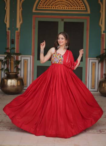 Garb These Beautiful Looking  Readymade Long Gown.These Gown is Fabricated On Rayon.Its Beautified With Designer Solid, Embroidery Work.