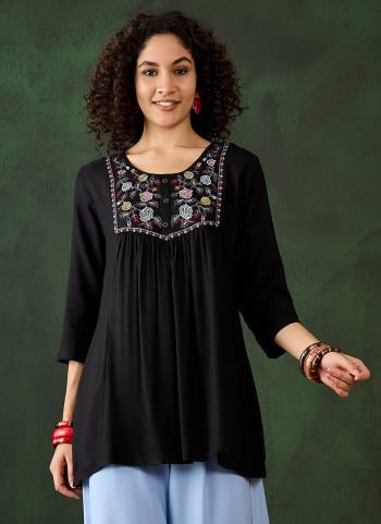 Attrective These Beautiful Looking Readymade Short Kurti.These Kurtis Fabricated On Rayon.Its Beautified With Designer Embroidery Work.