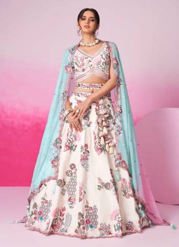 Attrective Looking This Partywear Fine Color Fancy Heavy Designer Choli And Lahenga Fabriced On Silk And Dupatta Organza In Fabricated Beautified With Attrective Designer Heavy EmbroideryWork. Buy Now.