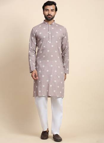 For A festive Wear,Grab These Readymade Kurta Payjama in Fine Colored.These Kurta is Fabricated On Cotton And Art Silk Bottom With  Designer Embroidery Work.Buy Now.