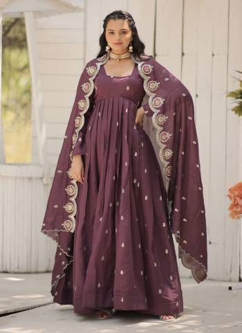 Garb These Beautiful Looking Party Wear Readymade Long Gown With Dupatta.These Gown is Fabricated On Vichitra Shimmer And Vichitra Shimmer Dupatta.Its Beautified With Designer Jari,Sequance Embroidery Work.