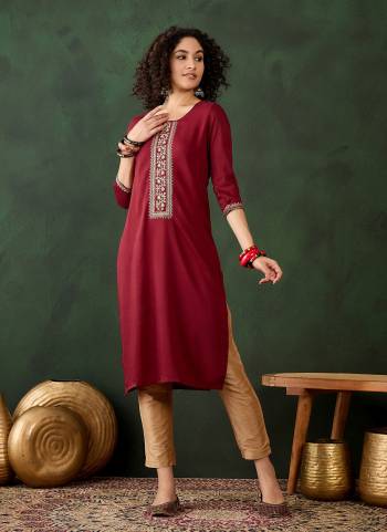 Attrective These Beautiful Looking Readymade Kurti.These Kurtis Fabricated On Chinon.Its Beautified With Designer Embroidery Work.