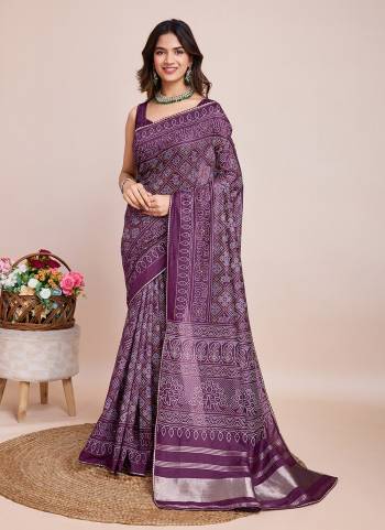 Attrective This Partywear Saree Paired With Blouse.This Saree And Blouse Are Cotton Silk Based Fabric With Weaving Jari Pallu With Bandhani Printed Designer. Buy This Pretty Saree Now.