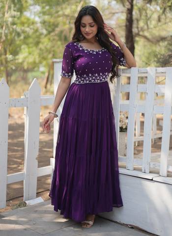 Attrective Looking These Beautiful Looking Readymade Long Gown.These Gown is Fabricated On Faux Georgette.Its Beautified With Designer Beads Embroidery Hand Work.