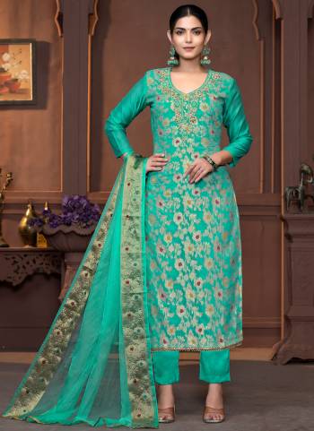 Looking These Suit in Fine Colored Pair With Bottom And Dupatta.These Top Are Muslin Cotton And Dupatta Are Fabricated On Organza Pair With Dull Santoon Bottom.Its Beautified With Wevon Designer, Hand Work.