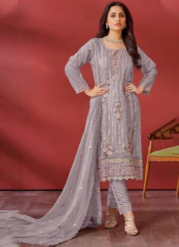 Attrective These Suit in Fine Colored Pair With Bottom And Dupatta.These Top Are Georgette And Bottom Are Fabricated On Santoon Pair With Georgette Dupatta.Its Beautified With Designer Embroidery Work.