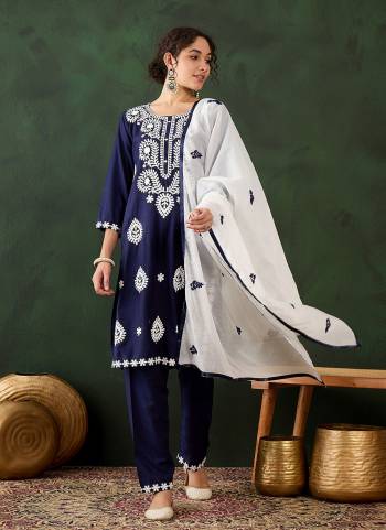 Grab These Beautiful Looking Readymade Suits With Dupatta.These Suit is Fabricated On Top Are Rayon Cotton And Bottom Are Rayon Cotton And Chanderi Dupatta .Its Beautified With Designer Chikankari Embroidery Work.