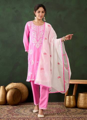 Grab These Beautiful Looking Readymade Suits With Dupatta.These Suit is Fabricated On Top Are Rayon Cotton And Bottom Are Rayon Cotton And Chanderi Dupatta .Its Beautified With Designer Chikankari Embroidery Work.