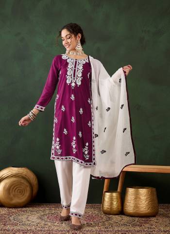 Attrective These Beautiful Looking Readymade Suits With Dupatta.These Suit is Fabricated On Top Are Rayon Cotton And Bottom Are Rayon Cotton And Chanderi Dupatta .Its Beautified With Designer Chikankari Embroidery Work.