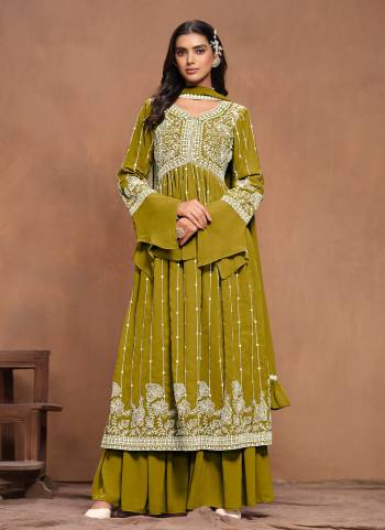 Garb These Party Wear Suit in Fine Colored Pair With Bottom And Dupatta.These Top And Bottom Are Fabricated On Faux Georgette Pair With Faux Georgette Dupatta.Its Beautified With Santoon Inner.Its Beautified With Designer Heavy Embroidery Work.