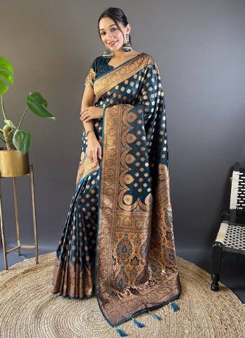 Garb These Party Wear Saree in Fine Colored.These Saree And Blouse is Fabricated On Banarasi Satin Silk.Its Beautified With Weaving Jari Designer.