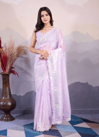 Looking These Party Wear Saree in Fine Colored.These Saree Are Twill Net And Blouse is Art Silk Fabricated.Its Beautified With Designer Sequance Embroidery Work.