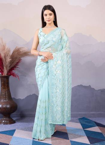 Looking These Party Wear Saree in Fine Colored.These Saree Are Twill Net And Blouse is Art Silk Fabricated.Its Beautified With Designer Sequance Embroidery Work.