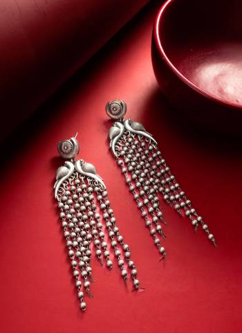 Grab These Beautifil Oxidised Silver Colored Earring.These Earring is Come Brass Material And Beautified With Artificial Beads Work.