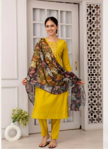 Attrective These Beautiful Looking Readymade Top Bottom With Dupatta.These Top And Bottom is Fabricated On Viscose And Organza Dupatta.Its Beautified With Designer Hand Work.