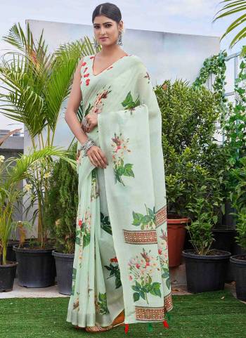 Looking These Fastival Wear Saree in Fine Colored.These Saree Are Linen Blend And Blouse is Linen Blend Fabricated.Its Beautified With Designer Digital Printed.