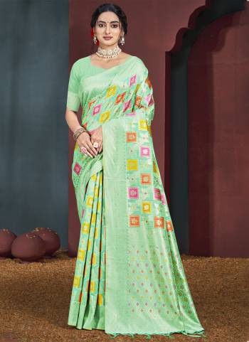 Looking These Fastive Wear Saree in Fine Colored.These Saree And Blouse is Fabricated On Cotton.Its Beautified With Weavon Jacquard Designer.