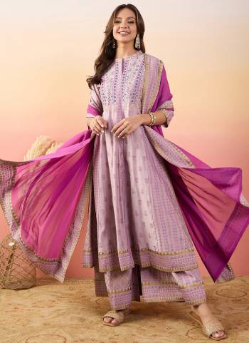 Attrective These Beautiful Looking Readymade Top Bottom With Dupatta.These Top And Bottom is Fabricated On Silk And Silk Blend Dupatta.Its Beautified With Designer Embroidery Work.