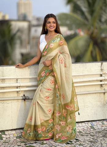 Attrective These Party Wear Saree in Fine Colored.These Saree And Blouse is Fabricated On Chanderi Cotton.Its Beautified With Designer Digital Printed.