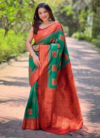 Garb These Party Wear Saree in Fine Colored.These Saree And Blouse is Fabricated On Soft Silk.Its Beautified With Weaving Meenakari Designer.