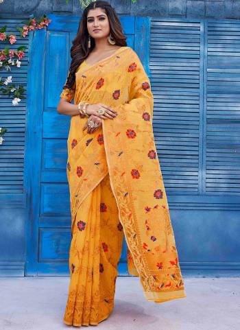 Attrective Look These Party Wear Saree in Fine Colored.These Saree And Blouse is Fabricated On Linen.Its Beautified With Wevon Jacquard Designer.