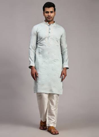 For A festive Wear,Grab These Readymade Kurta Payjama in Fine Colored.These Kurta is Fabricated On Silk And Art Silk Bottom With  Designer Embroidery Work.Buy Now.